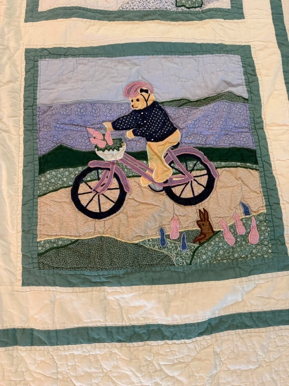 L.L. Bean Cream & Teal Patchwork Applique Quilt and Pillowcase